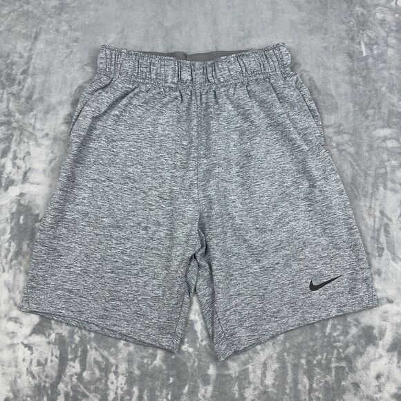 Nike Shorts Mens Size S Gray  Dri-Fit Yoga Hyper Dry Training Pockets AT5693-056 - Picture 1 of 9